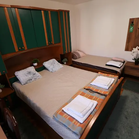 Appartement Varos & Restaurant