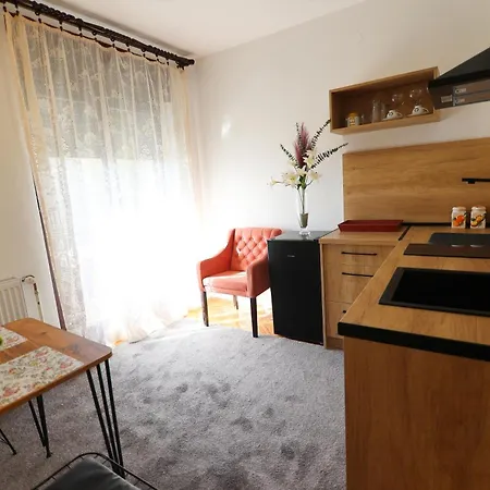 Varos & Restaurant Pirot