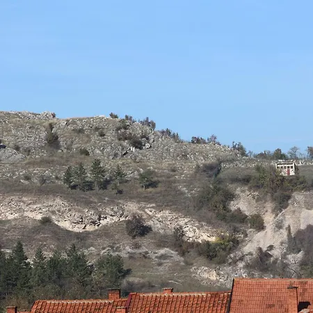 Appartement Varos & Restaurant *